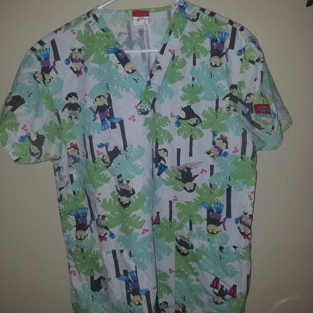 Scrub top